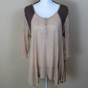Umgee Tan and Brown Tee Shirt Size XL